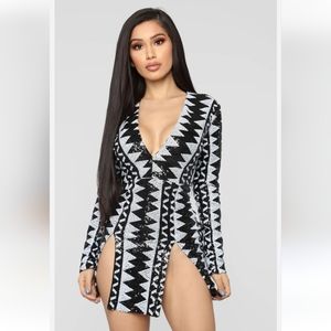 NWT Fashion Nova Sequin V-neck Long Sleeve Bodycon Dress Sz Large